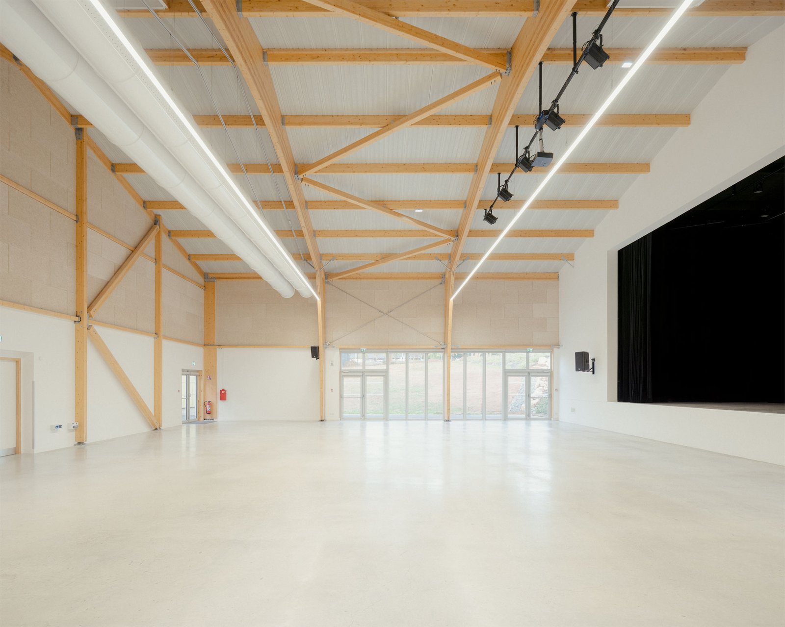 salle festive – cléguer (56) – 2026 – EEUN ARCHITECTURE